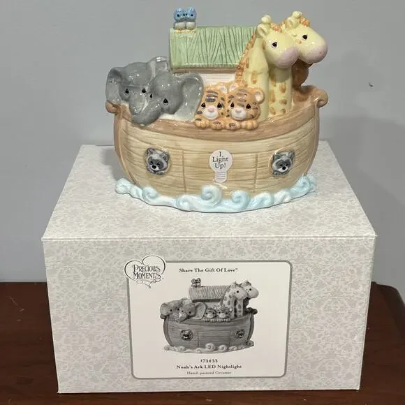 2017 Precious Moments Noah's Ark LED Ceramic Nighlight Bible Religious Gift NEW - Picture 1 of 9